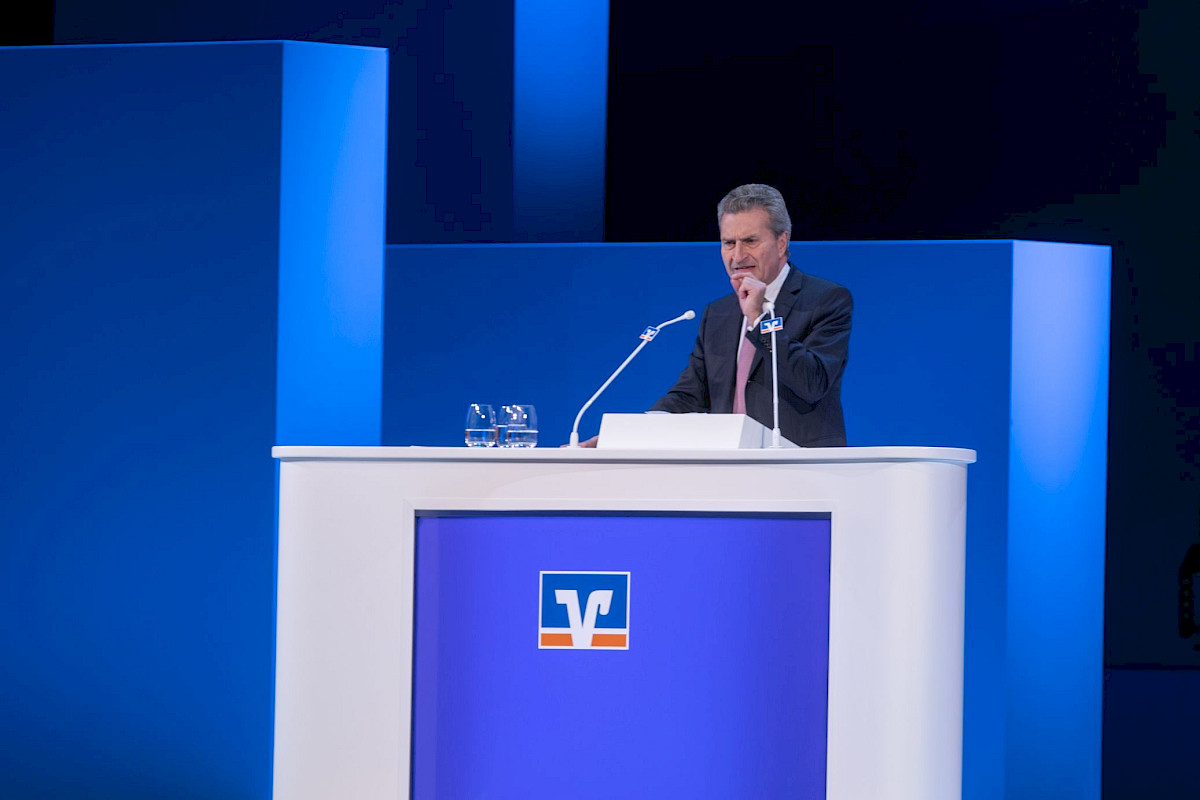 wirtschaftstag2018_p2_oettinger181115f91a2821.jpg