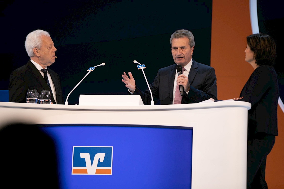 wirtschaftstag2018_p2_oettinger181115f91a2928.jpg