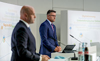 sil_2199.jpg