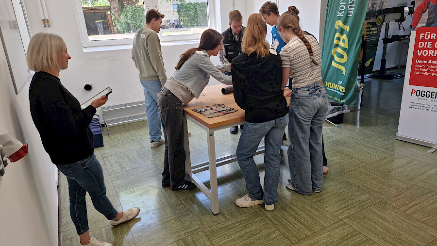 In den Werkstätten des BOZ in Melle können junge Menschen sich in unterschiedlichen Berufsfeldern ganz praktisch ausprobieren. (Fotoquelle BOZ eG)