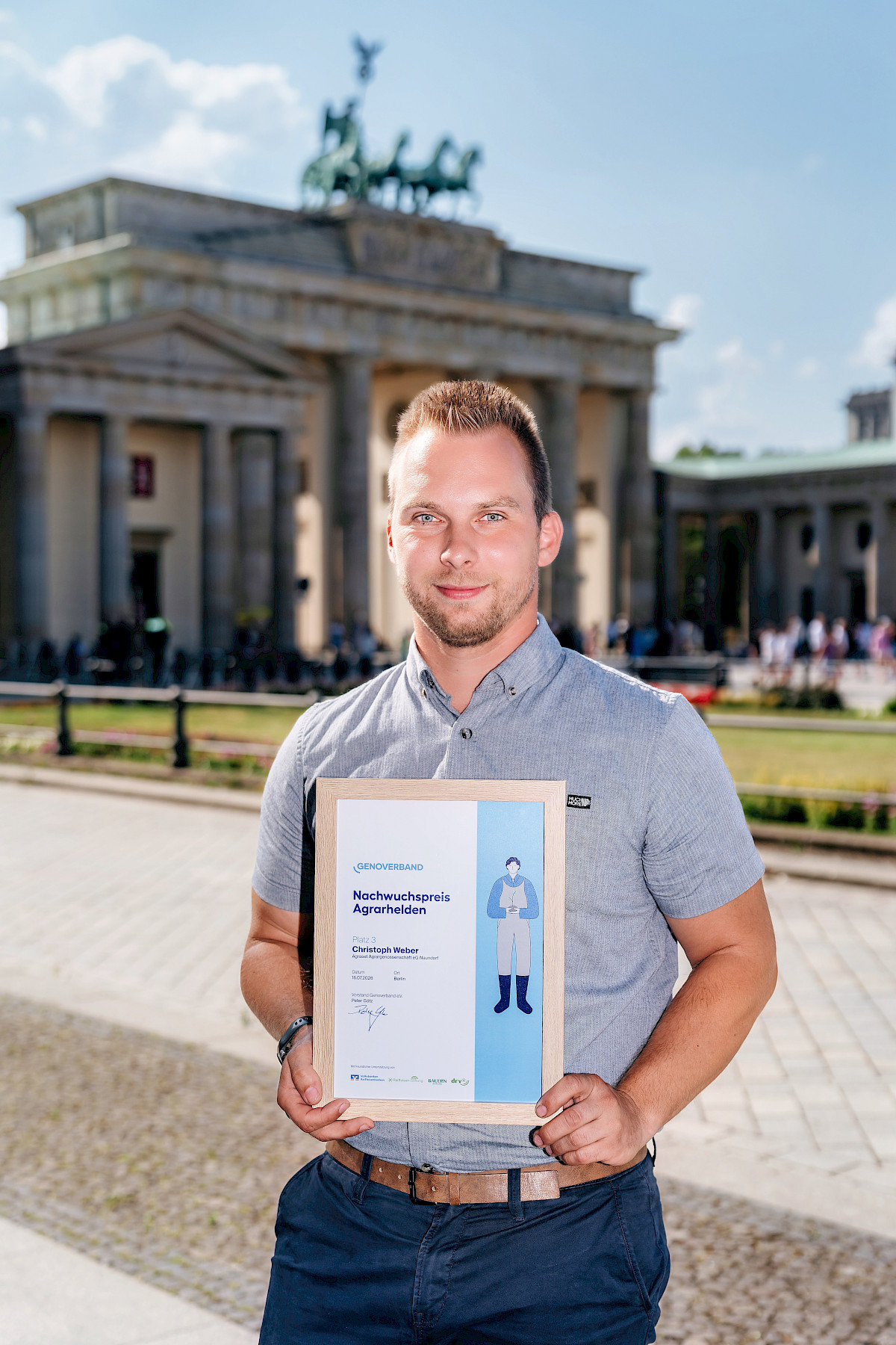 Andy Mirbach stellvertretend für Preisträger Christoph Weber, ©CHLietzmann