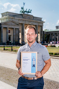 Andy Mirbach stellvertretend für Preisträger Christoph Weber, ©CHLietzmann